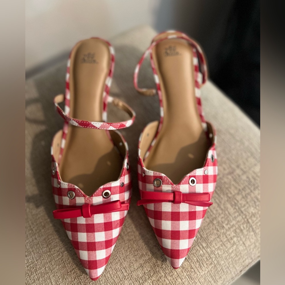 Wild Fable Red and White shoes